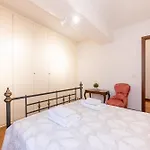 Appartement Guesthost - Large In The Historic Center Of Parma