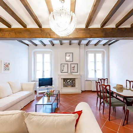 شقة Guesthost - Large In The Historic Center Of *